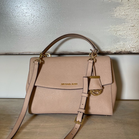 Michael Kors Crossbody - Picture 2 of 6